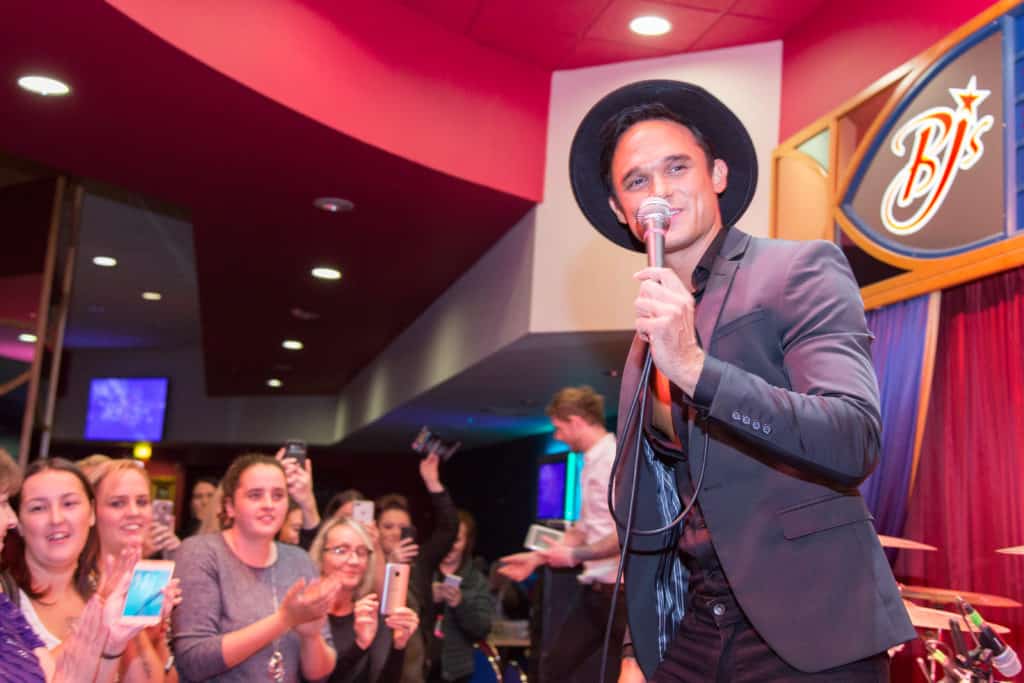 Gareth Gates at BJ's Bingo